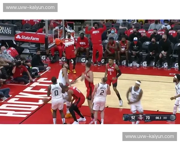 江苏vs山东：一场激情碰撞，点燃篮球梦想的盛宴！